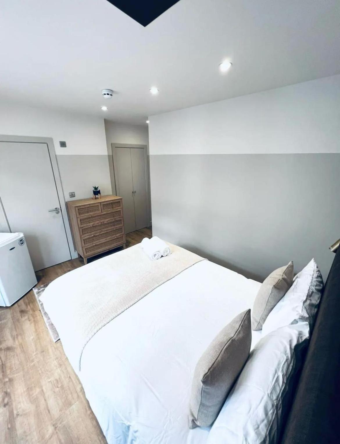 London South Charming Ensuite Look Like Hotel Designer Room Exterior photo
