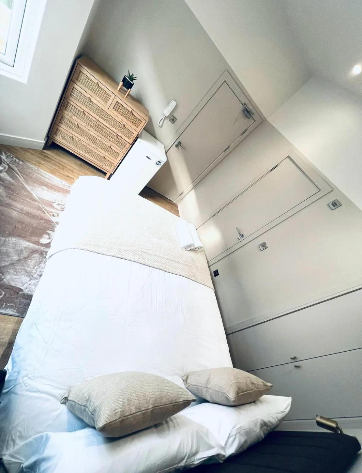 London South Charming Ensuite Look Like Hotel Designer Room Exterior photo
